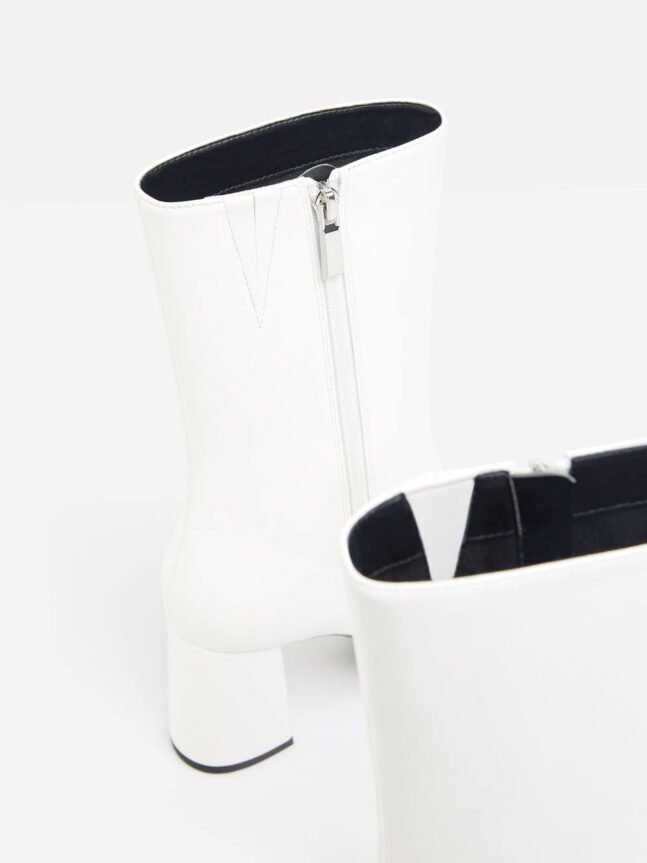 White badger women's boots